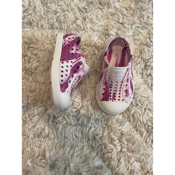 Native Jefferson Marbled Shoes Size 4 C - Picture 1 of 9